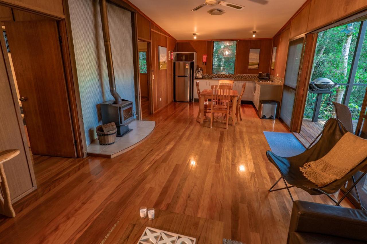 מלני Whispering Valley Cottage Retreat מראה חיצוני תמונה