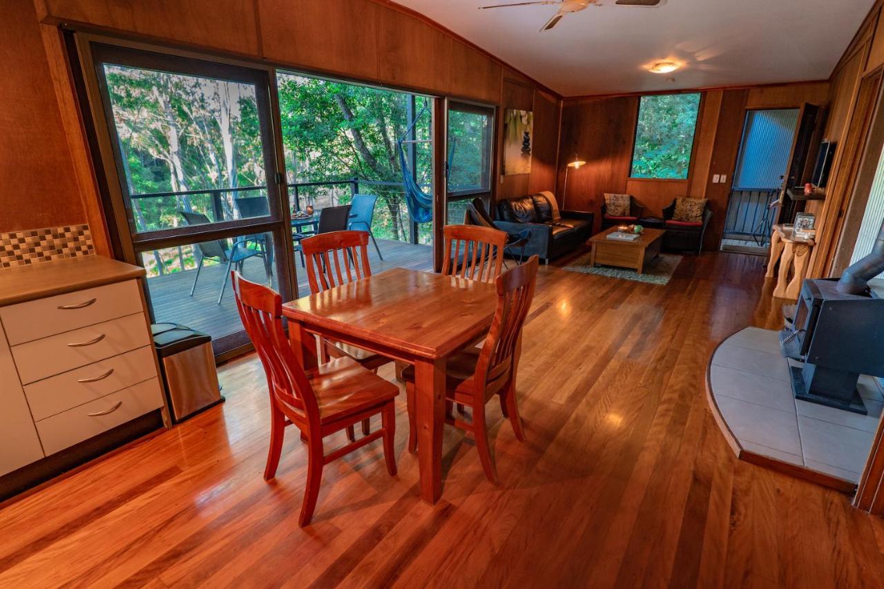 מלני Whispering Valley Cottage Retreat מראה חיצוני תמונה